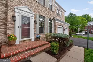 414 Summer Garden Way, Rockville, MD 20850 - Photo 2