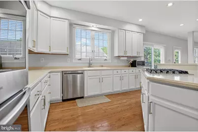9908 Bald Cypress Drive, Rockville, MD 20850 - Photo 10
