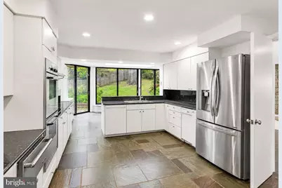 6509 Bradley Boulevard, Bethesda, MD 20817 - Photo 10