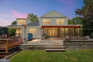 6413 Kenhowe Dr, Bethesda, MD 20817 - Photo 2