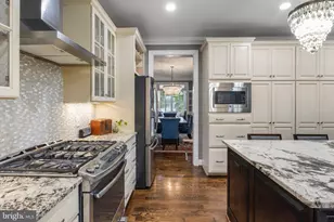 9210 Bulls Run Pkwy, Bethesda, MD 20817 - Photo 22