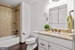 9210 Bulls Run Pkwy, Bethesda, MD 20817 - Photo 48