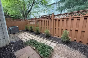 8 Diamond Hill Ct, Germantown, MD 20874 - Photo 28