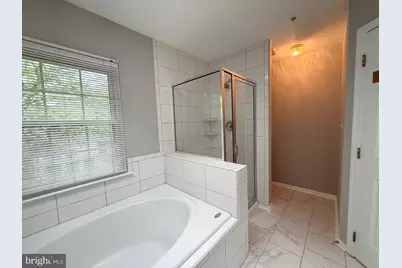 8 Diamond Hill Court, Germantown, MD 20874 - Photo 10