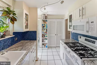 9884 Hollow Glen Place #2536, Silver Spring, MD 20910 - Photo 14