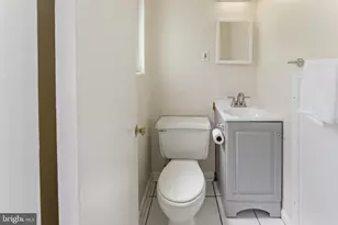 9884 Hollow Glen Pl, Silver Spring, MD 20910 - Photo 26