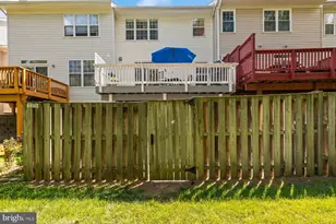 207 Longpoint Way, Gaithersburg, MD 20878 - Photo 32