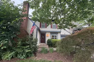 9413 Vineyard Haven Dr, Montgomery Village, MD 20886 - Photo 2