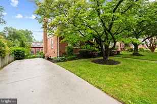 1708 Brisbane St, Silver Spring, MD 20902 - Photo 2
