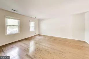 7709 Heatherton Ln, Rockville, MD 20854 - Photo 6