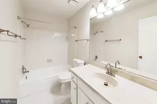 7709 Heatherton Ln, Rockville, MD 20854 - Photo 22