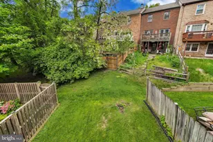 7709 Heatherton Ln, Rockville, MD 20854 - Photo 18