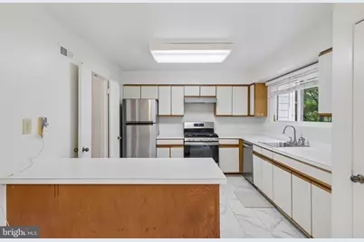 10739 Mist Haven Terrace, Rockville, MD 20852 - Photo 6