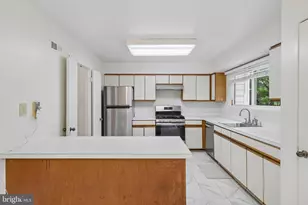 10739 Mist Haven Terrace, Rockville, MD 20852 - Photo 6