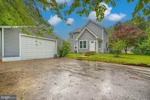 1200 Clagett Dr, Rockville, MD 20851 - Photo 2