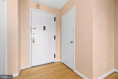 5225 Pooks Hill Road #519N, Bethesda, MD 20814 - Photo 4