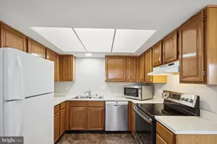 704 Suffield Dr, Gaithersburg, MD 20878 - Photo 8