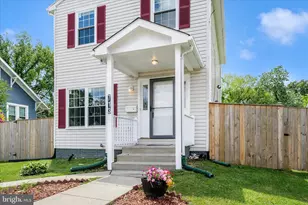 713 Seek Ln, Silver Spring, MD 20912 - Photo 2