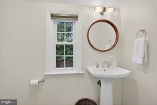 202 Baden St, Silver Spring, MD 20901 - Photo 16