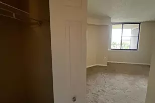 10101 Grosvenor Pl, Rockville, MD 20852 - Photo 10