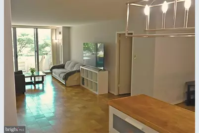 5101 River Road #405, Bethesda, MD 20816 - Photo 2