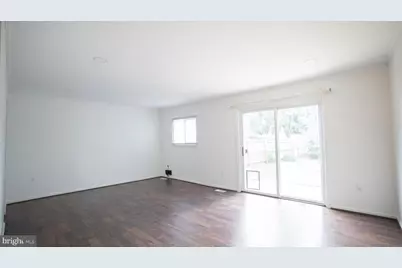 11748 Trophy Court, Germantown, MD 20876 - Photo 4