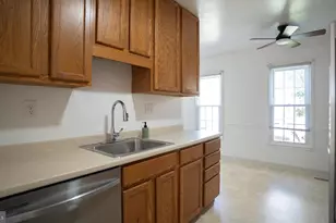 11748 Trophy Ct, Germantown, MD 20876 - Photo 10