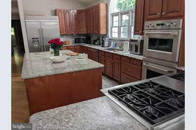 15923 Mount Everest Lane, Silver Spring, MD 20906 - Photo 10