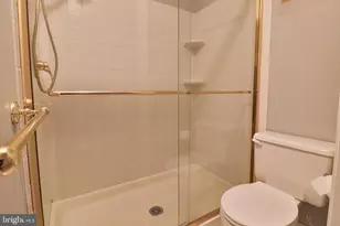 10488 Parthenon Ct, Bethesda, MD 20817 - Photo 32