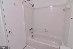 13 Pickering Ct, Germantown, MD 20874 - Photo 22