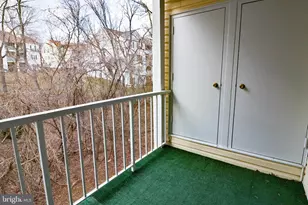 13 Pickering Ct, Germantown, MD 20874 - Photo 24