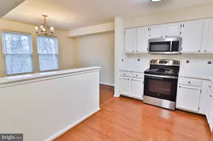 13 Pickering Ct, Germantown, MD 20874 - Photo 12