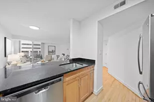 7500 Woodmont Ave, Bethesda, MD 20814 - Photo 6