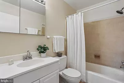 240 Watts Branch Parkway, Rockville, MD 20850 - Photo 22