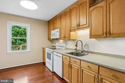 240 Watts Branch Parkway, Rockville, MD 20850 - Photo 10