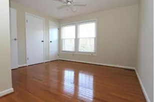8907 Barrowgate Ct, Potomac, MD 20854 - Photo 12