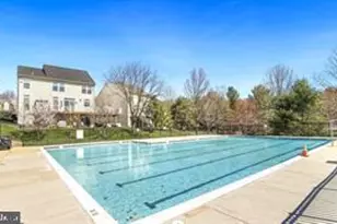 15 Swanton Ln, Gaithersburg, MD 20878 - Photo 8