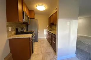 10424 Rockville Pike, Rockville, MD 20852 - Photo 2