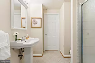 211 Firehouse Ln, Gaithersburg, MD 20878 - Photo 48
