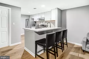 8852 Welbeck Way, Montgomery Village, MD 20886 - Photo 4