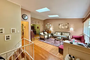 6424 Hollins Dr, Bethesda, MD 20817 - Photo 4