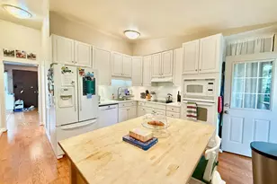 6424 Hollins Dr, Bethesda, MD 20817 - Photo 12
