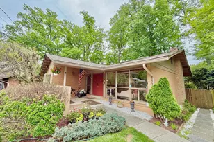 6424 Hollins Dr, Bethesda, MD 20817 - Photo 1