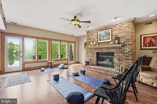 21605 Gentry Ln, Brookeville, MD 20833 - Photo 36