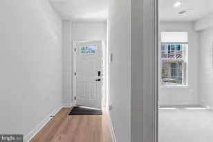 9826 Posterity Ln, Montgomery Village, MD 20886 - Photo 4
