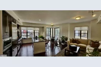 7710 Woodmont Avenue #811, Bethesda, MD 20814 - Photo 10