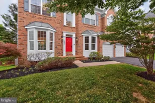 404 Misty Knoll Dr, Rockville, MD 20850 - Photo 2