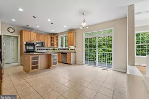 23115 Timber Creek Ln, Clarksburg, MD 20871 - Photo 10