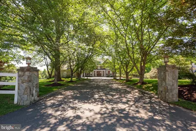 8800 Saunders Lane, Bethesda, MD 20817 - Photo 2