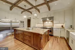 8800 Saunders Ln, Bethesda, MD 20817 - Photo 14